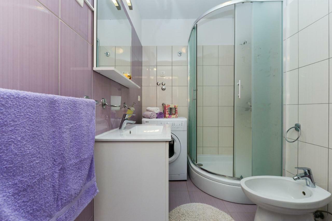Apartments L&M Vir Ngoại thất bức ảnh